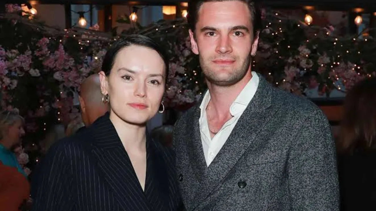 Daisy Ridley Husband Tom Bateman: Marriage, Movies and Love Story
