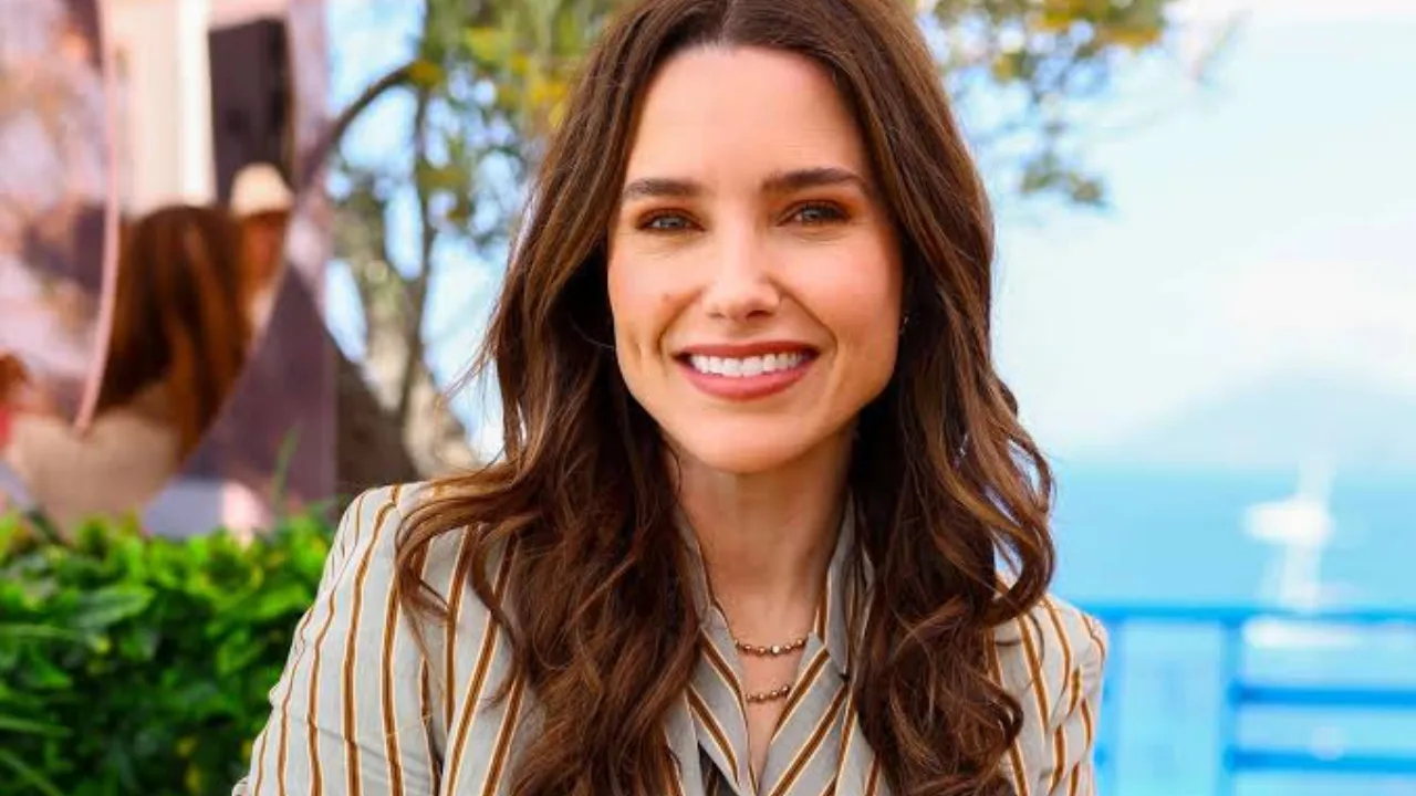 Sophia Bush Debuts New Red Hair for Fourth of July